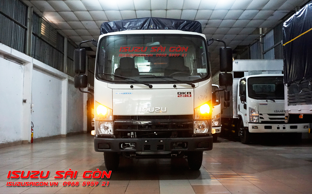 Xe Tải Isuzu 1T99 QKR230 Mui Bạt 1